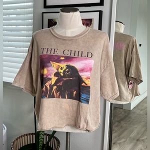 Baby Yoda cropped tshirt